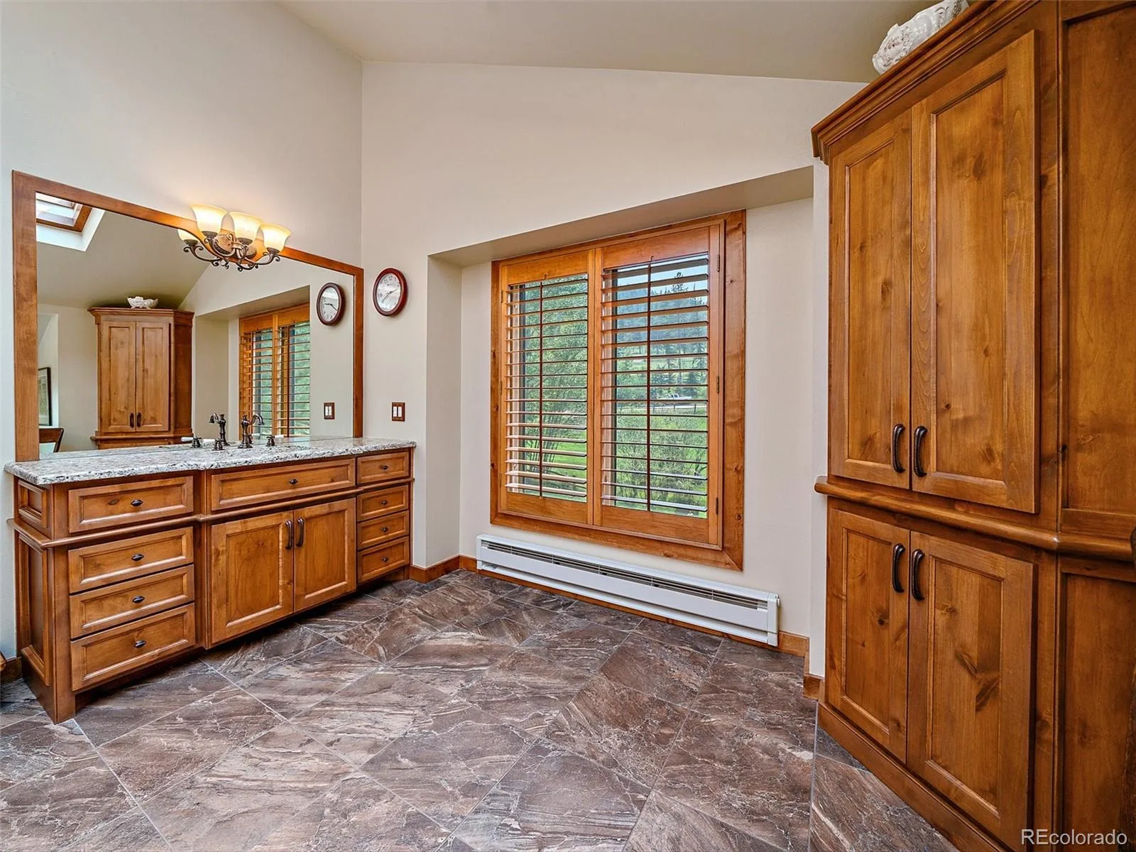 34393 Upper Bear Creek Road Evergreen CO 80439 | MLS #REC4114307 08112026132510 1600 24