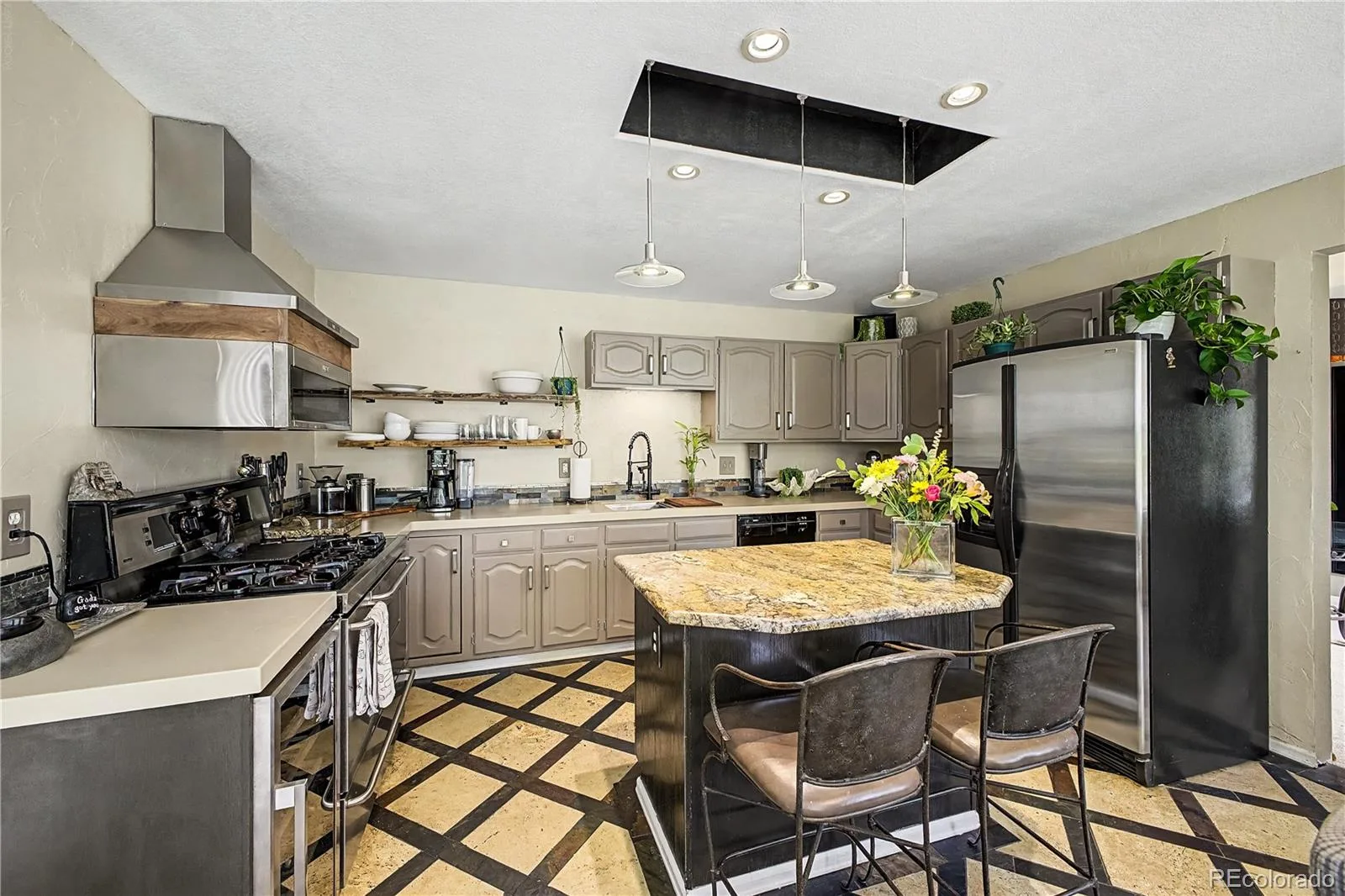 244 Powderhorn Trail Broomfield CO 80020 | MLS #REC4114414 08282026202442 1600 17