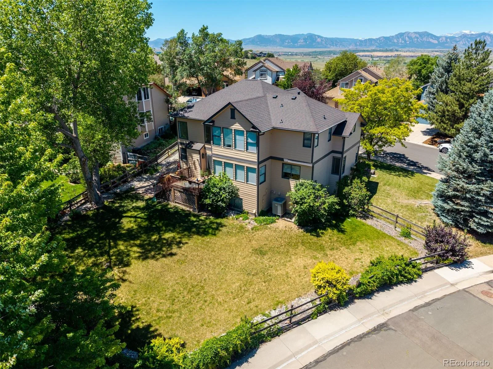 244 Powderhorn Trail Broomfield CO 80020 | MLS #REC4114414 08282026202442 1600 40