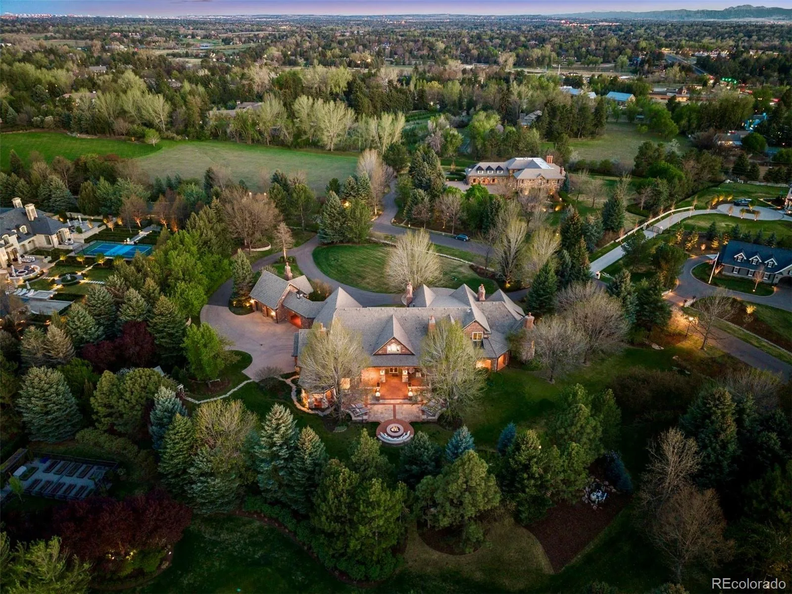 26 Cherry Hills Park Drive Cherry Hills Village CO 80113 | MLS #REC4114632 08122026215837 1600 47