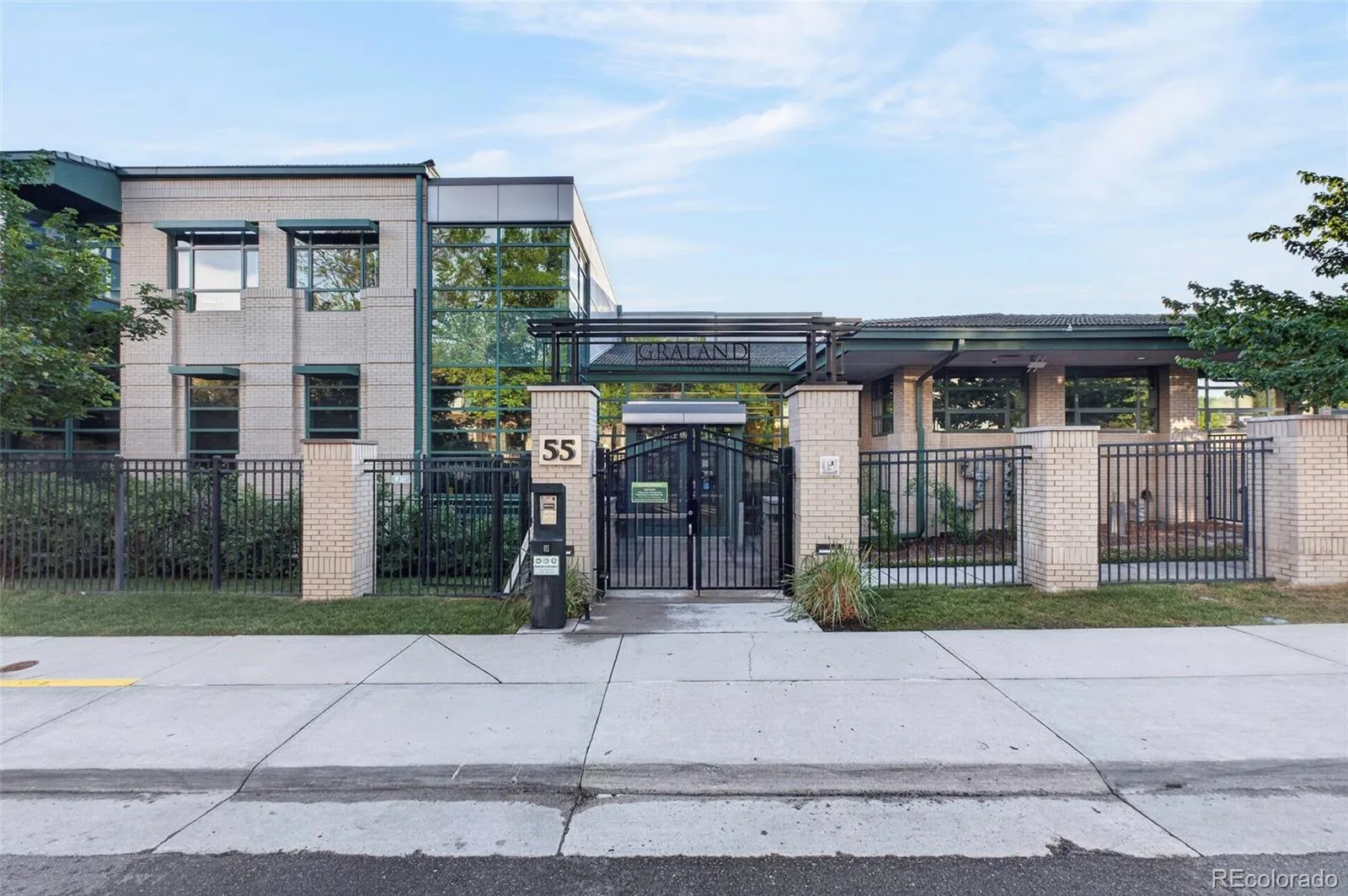 4101 E 2nd Avenue Denver CO 80220 MLS #REC4116197 05222026220534 1600 43