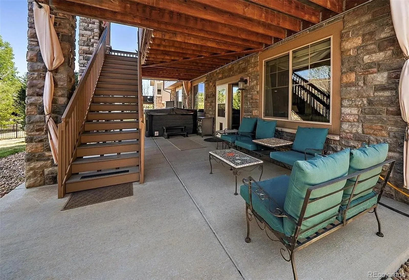 7660 S Blackstone Parkway Aurora CO 80016 MLS #REC4116596 05142026211429 1600 39