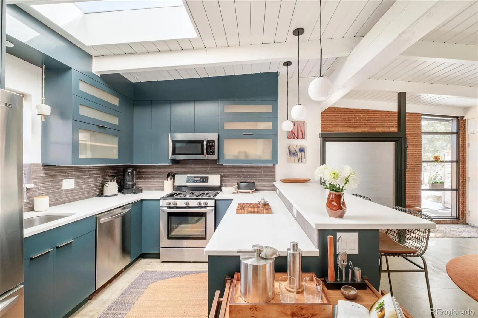 04212026210642 1600 16