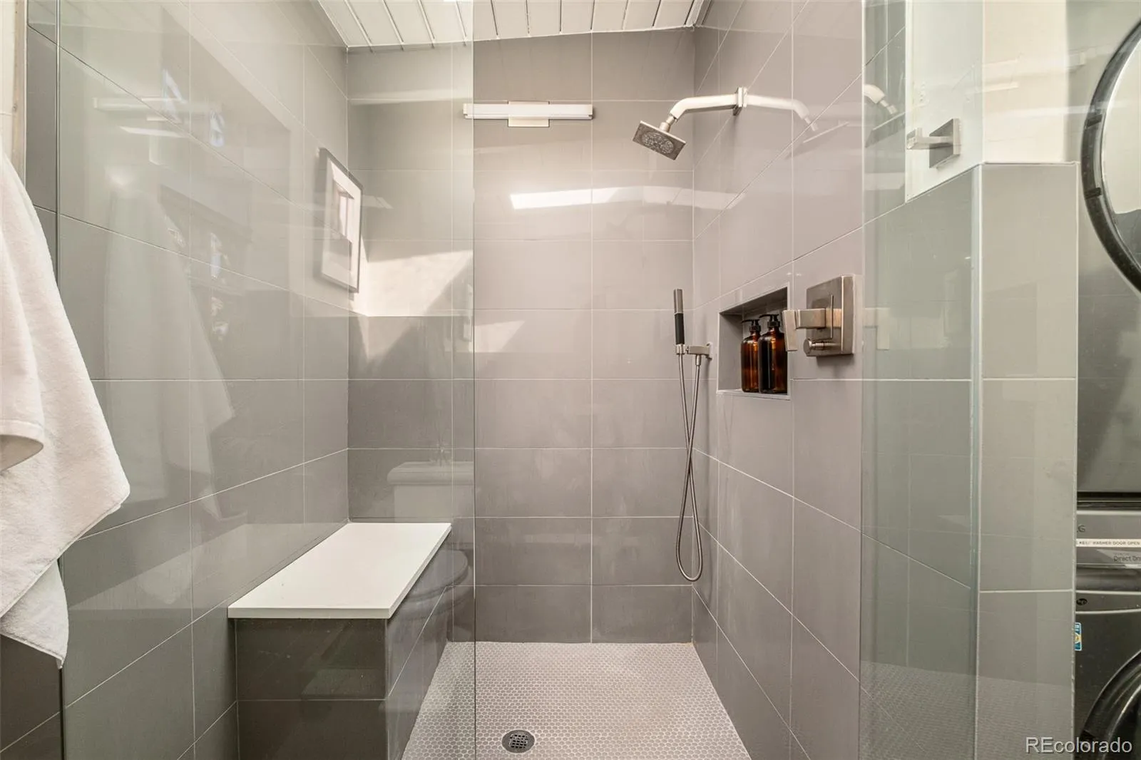 04212026210642 1600 28