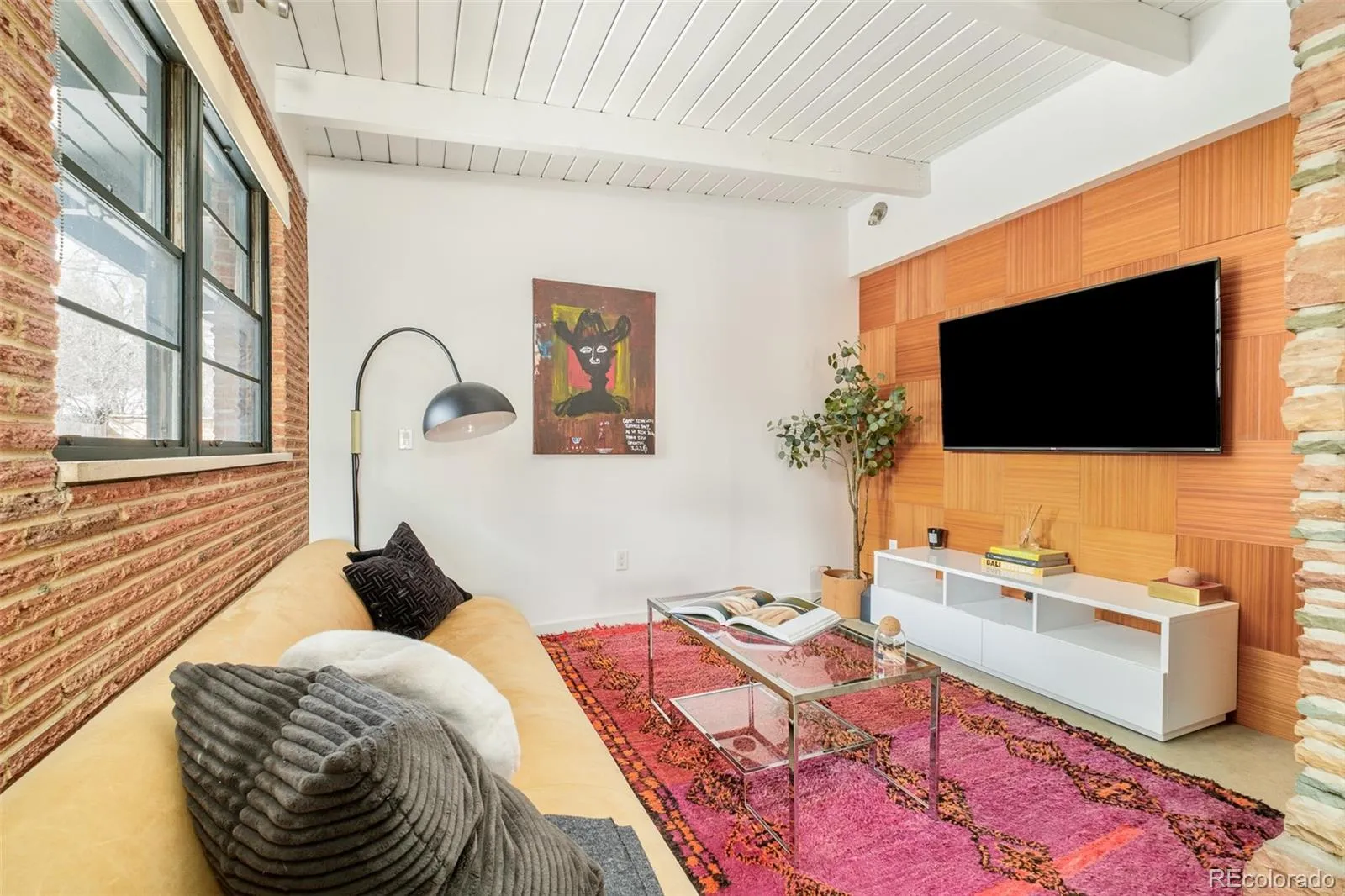 04212026210642 1600 8