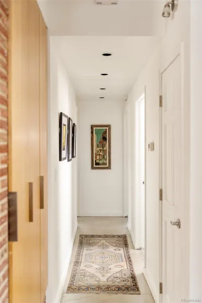 04212026210642 800 17