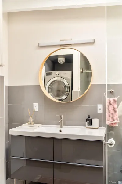 04212026210642 800 27