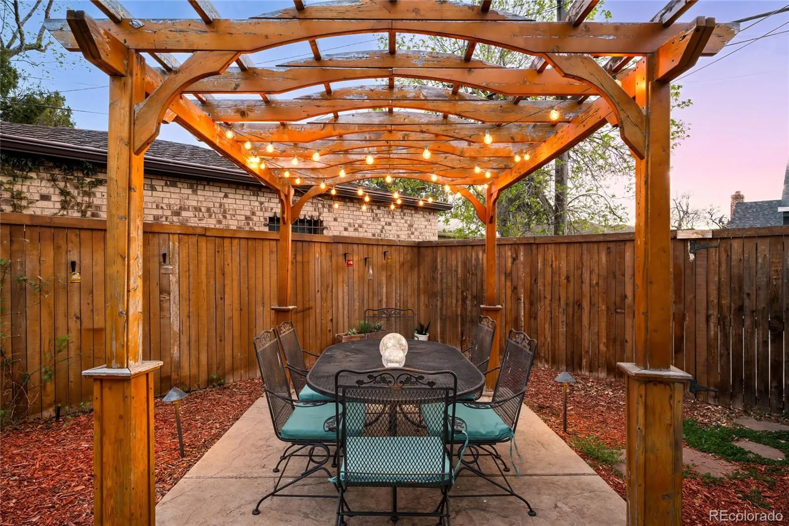 04092026214016 1600 35