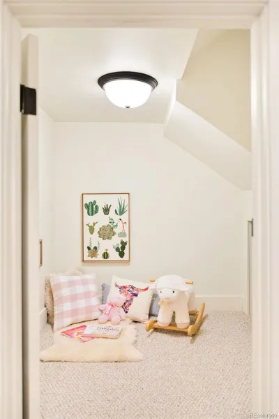 04092026214016 800 28