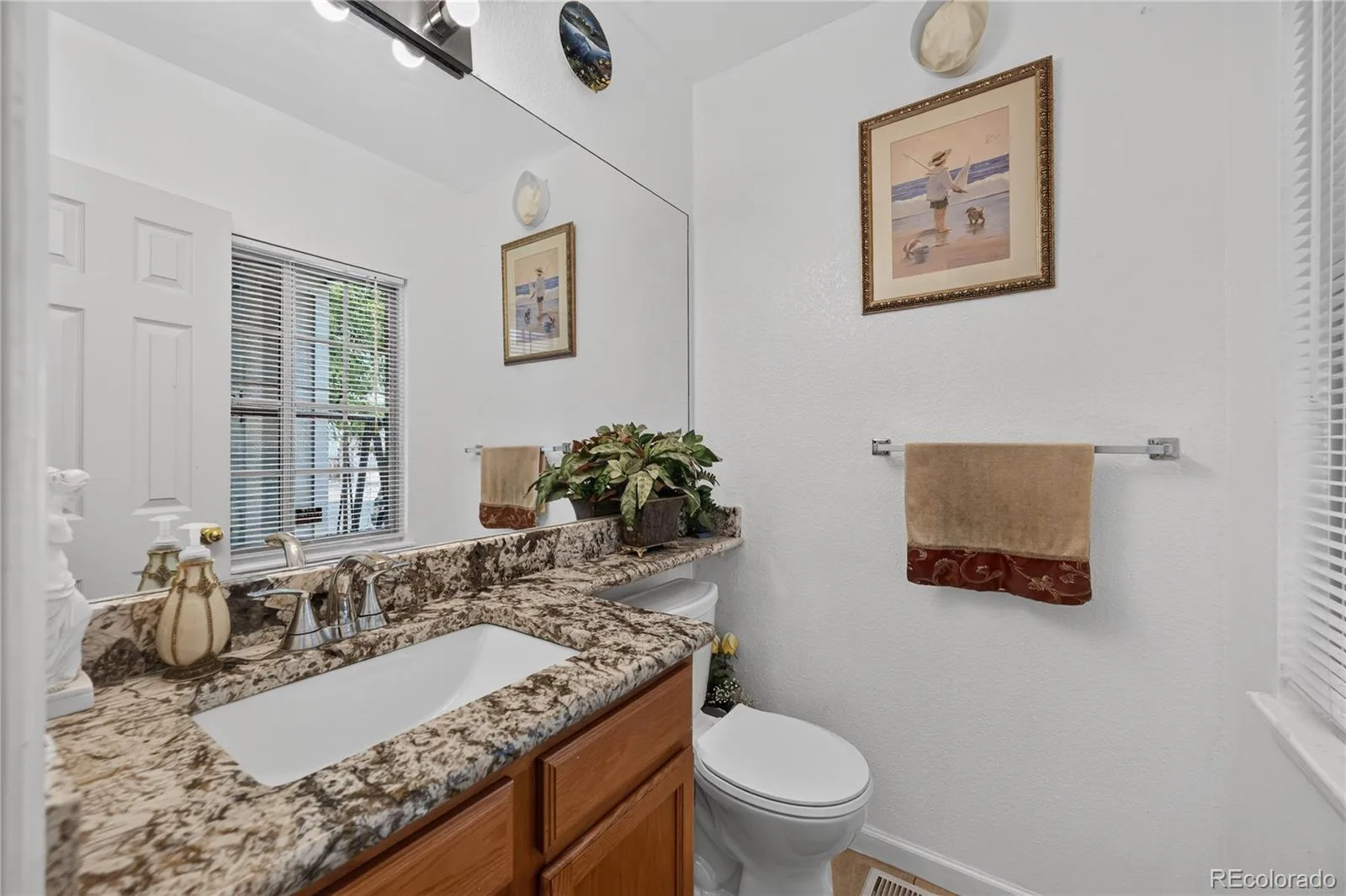 12778 E Wyoming Circle Aurora CO 80012 | MLS #REC4120116 08052026143911 1600 2