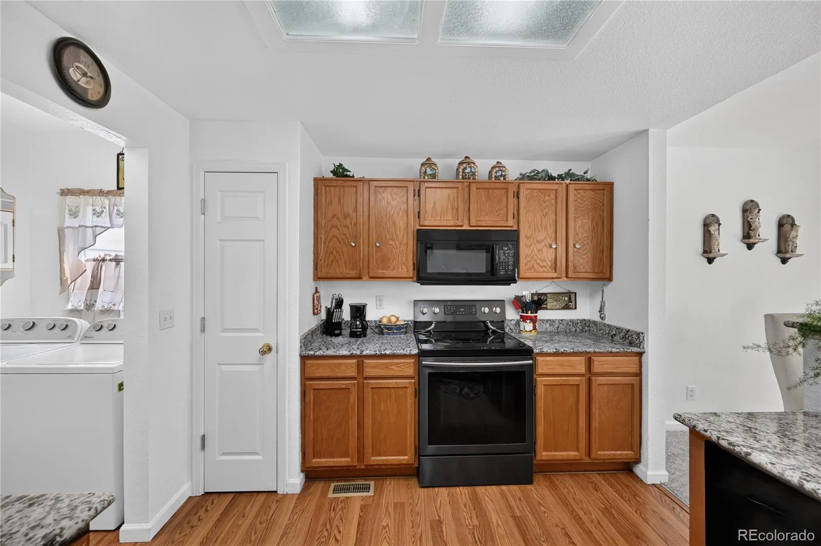 12778 E Wyoming Circle Aurora CO 80012 | MLS #REC4120116 08052026143911 1600 8