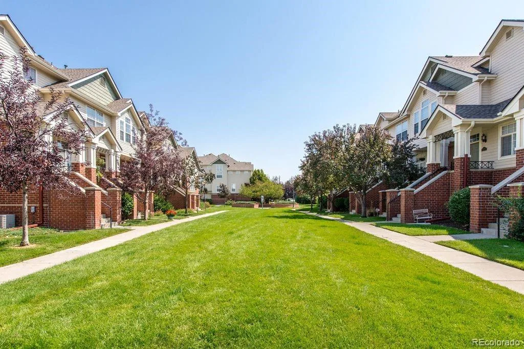 1428 S Dayton Circle Aurora CO 80247 MLS #REC4121688 06032026185154 1024 14