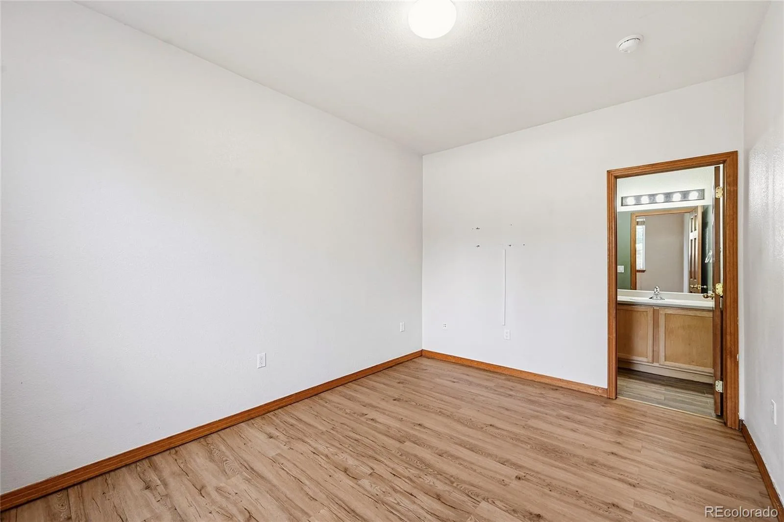 1428 S Dayton Circle Aurora CO 80247 MLS #REC4121688 06032026185154 1600 20