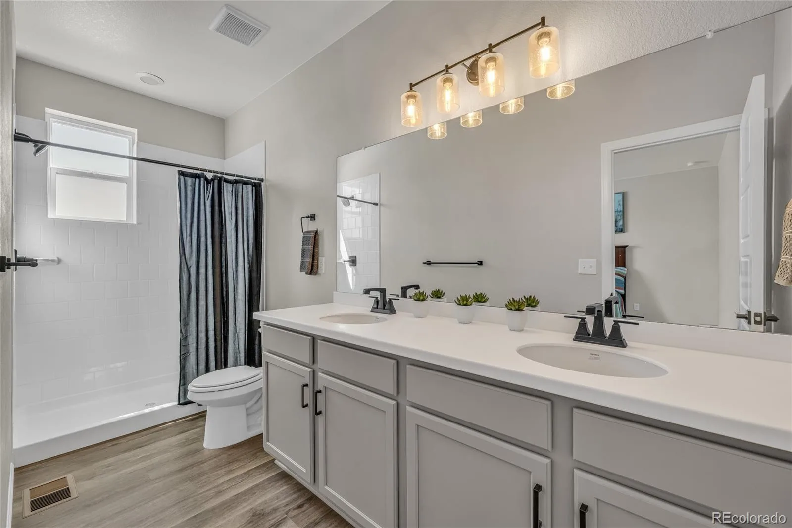 5240 Routt Court #B Arvada CO 80002 MLS #REC4122087 06032026183853 1600 5
