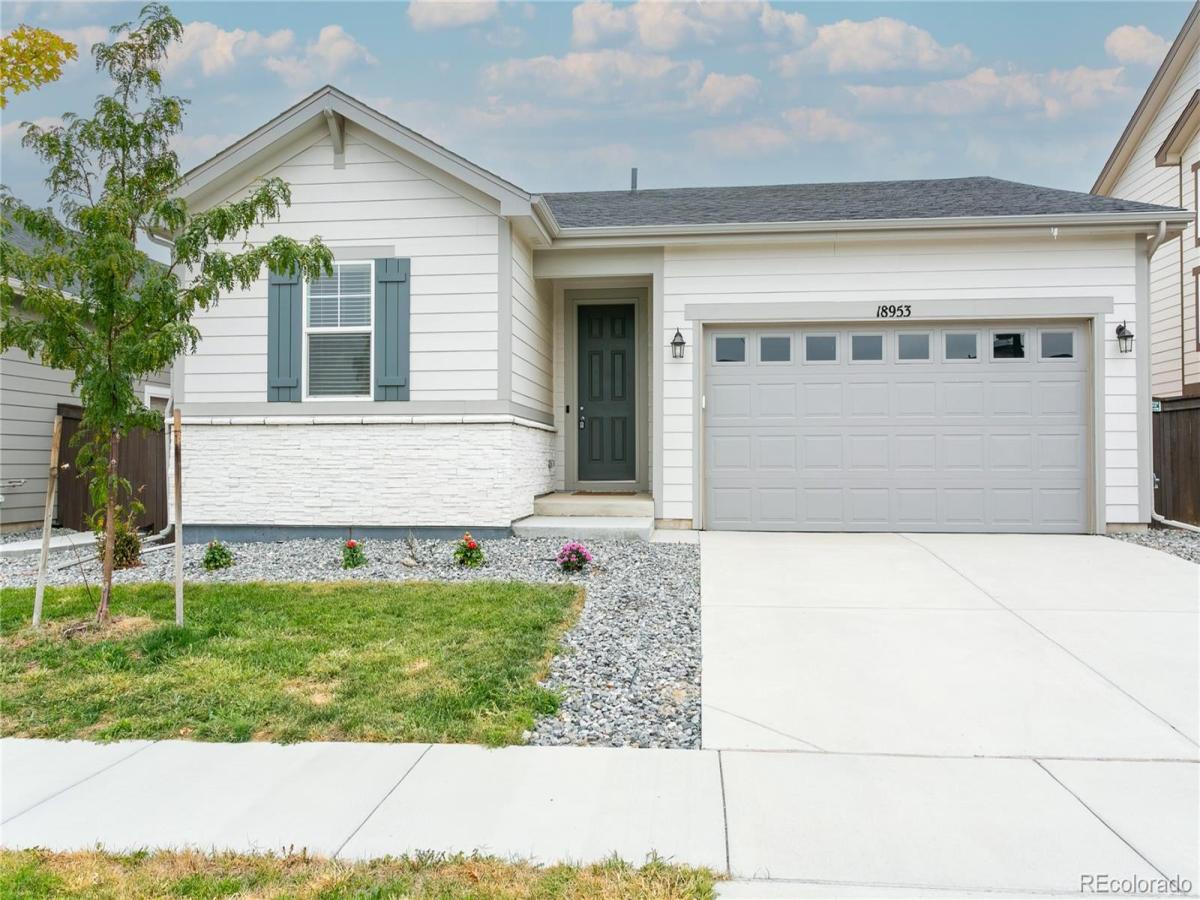 18953 E 97th Avenue Commerce City CO 80022 | MLS #REC4122723 MLS #REC4122723 image #0