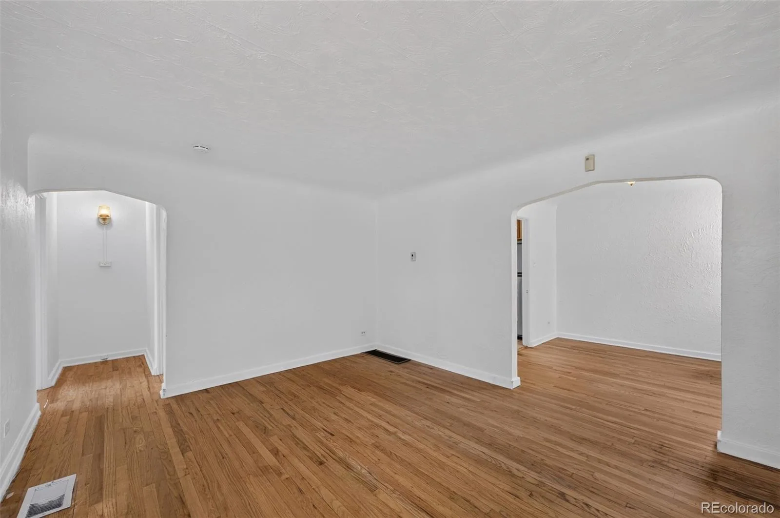 3525 N Saint Paul Street Denver CO 80205 | MLS #REC4123942 07212026153358 1600 22
