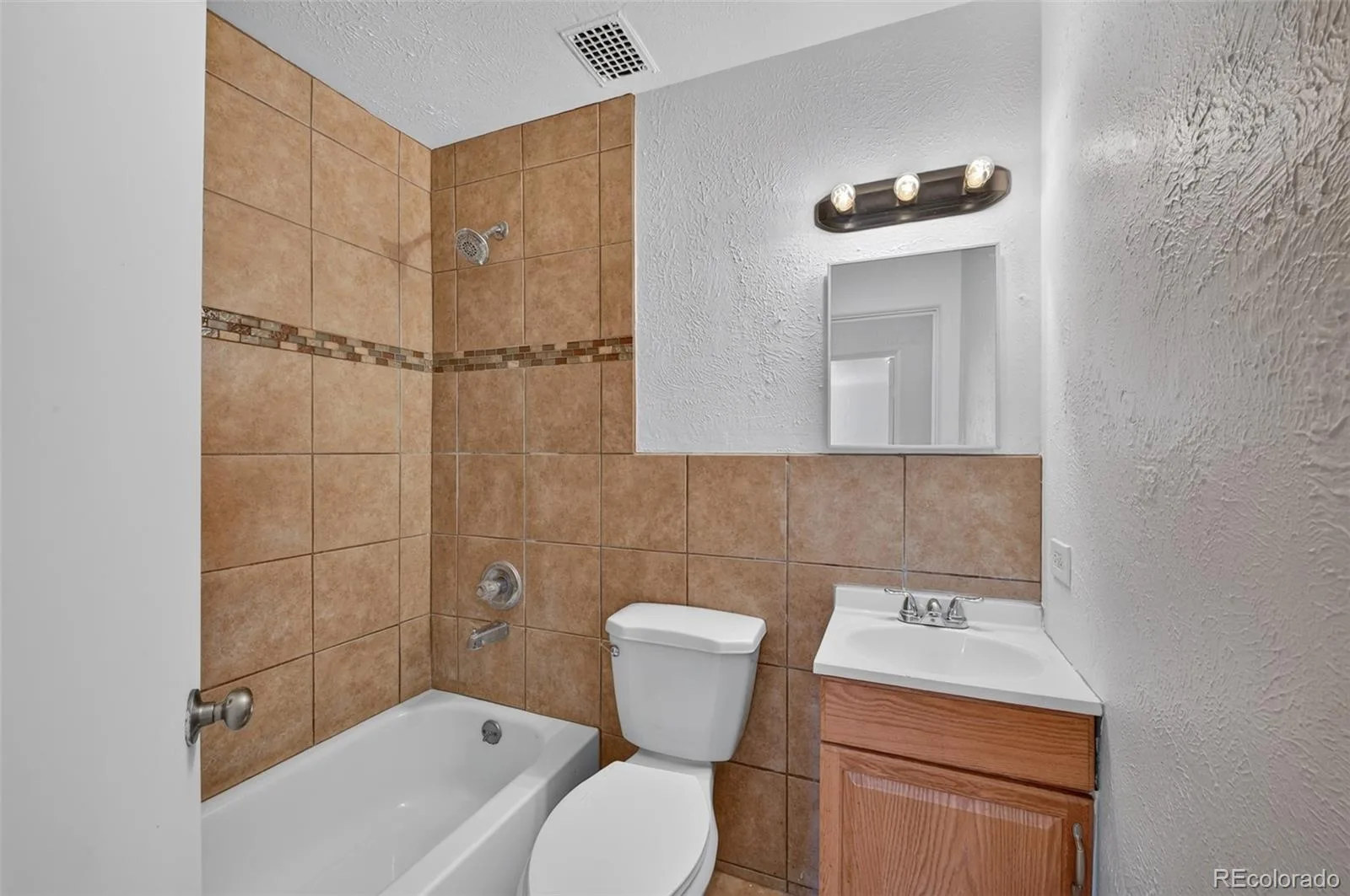 3525 N Saint Paul Street Denver CO 80205 | MLS #REC4123942 07212026153358 1600 27