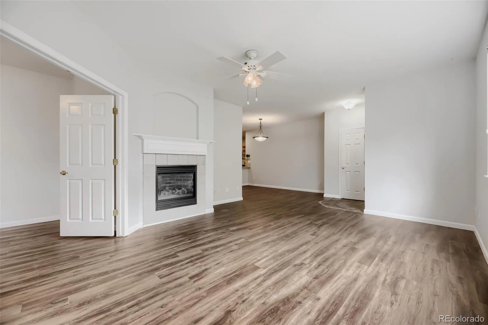 9856 W Freiburg Drive #G Littleton CO 80127 | MLS #REC4124966 07302026034541 1600 6