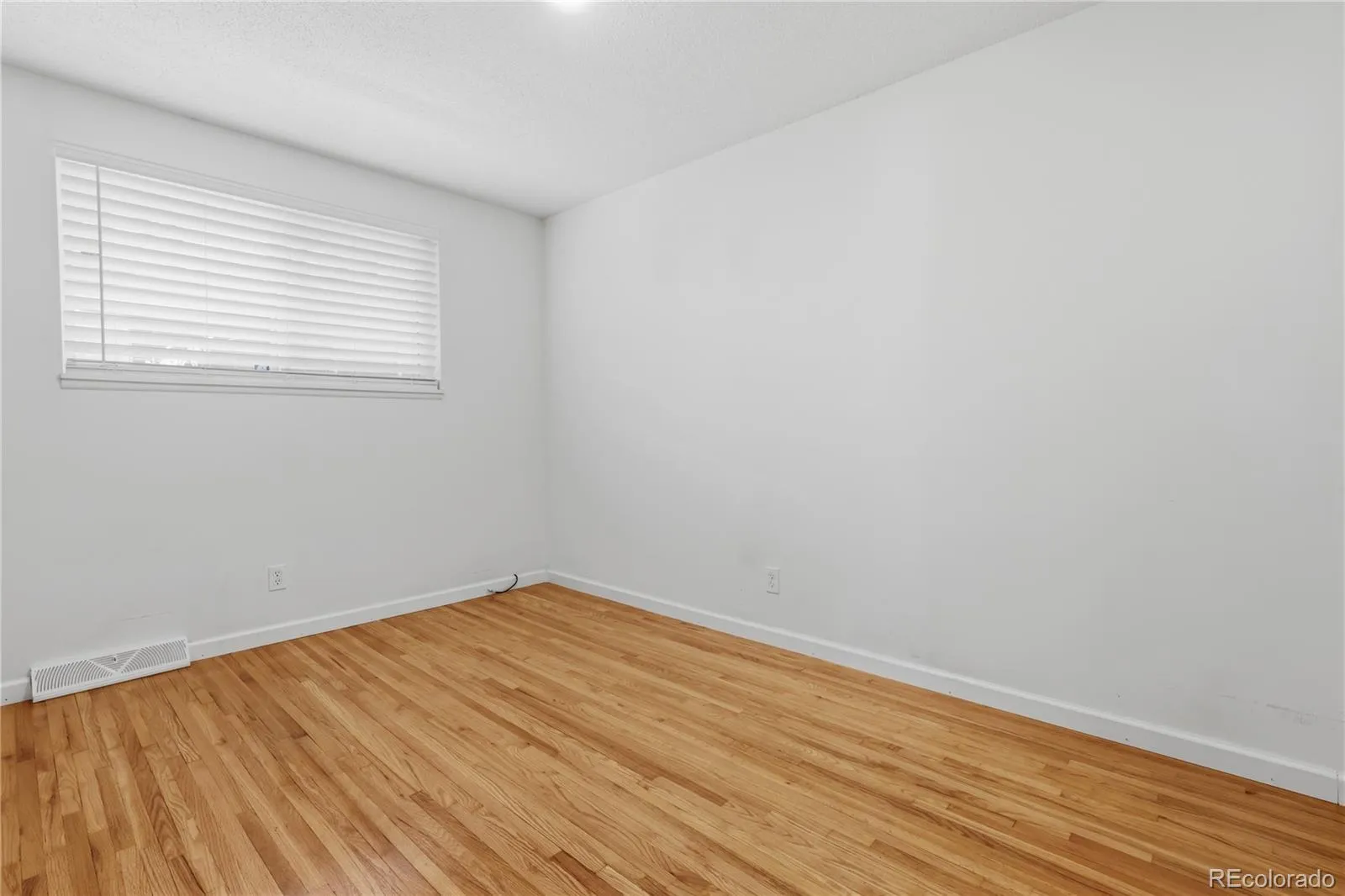 04082026194926 1600 17