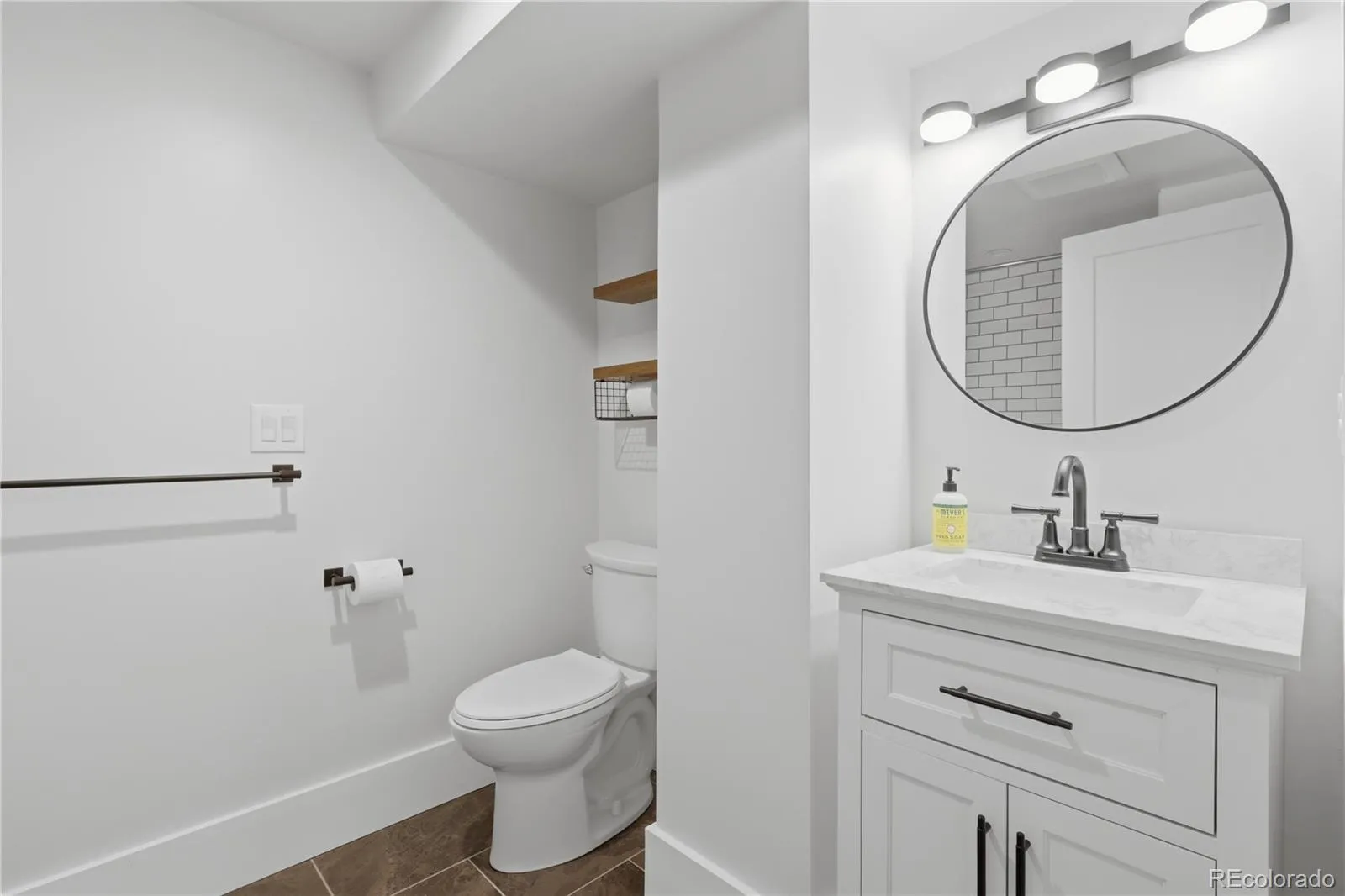 04082026194926 1600 21