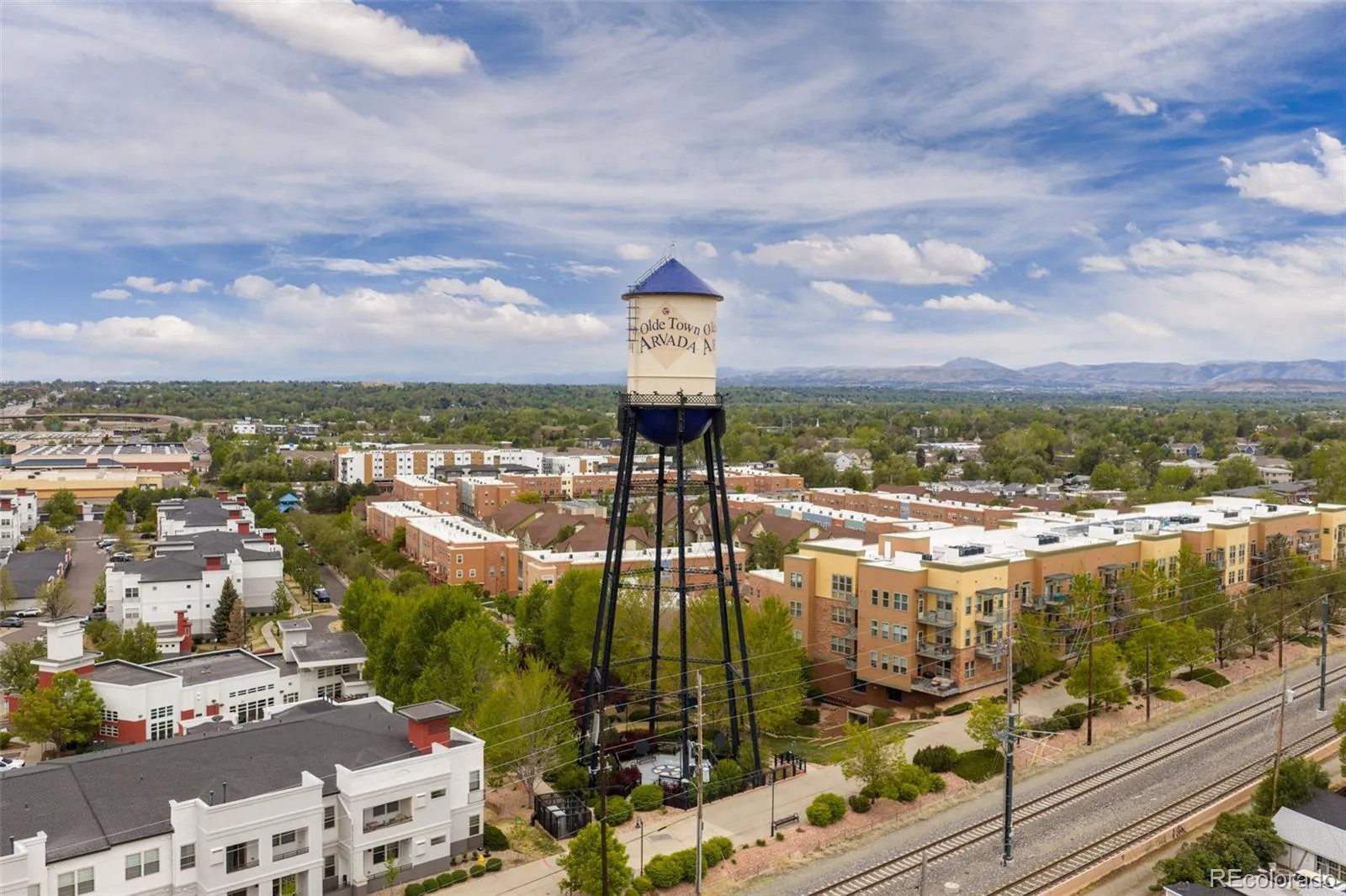 6110 Brooks Drive Arvada CO 80004 MLS #REC4131861 05152026034538 1600 33