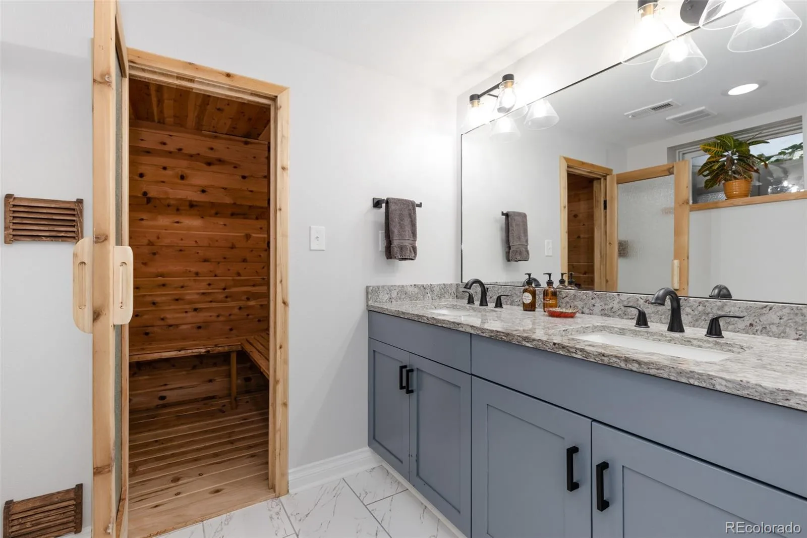 6110 Brooks Drive Arvada CO 80004 MLS #REC4131861 06102026194640 1600 18