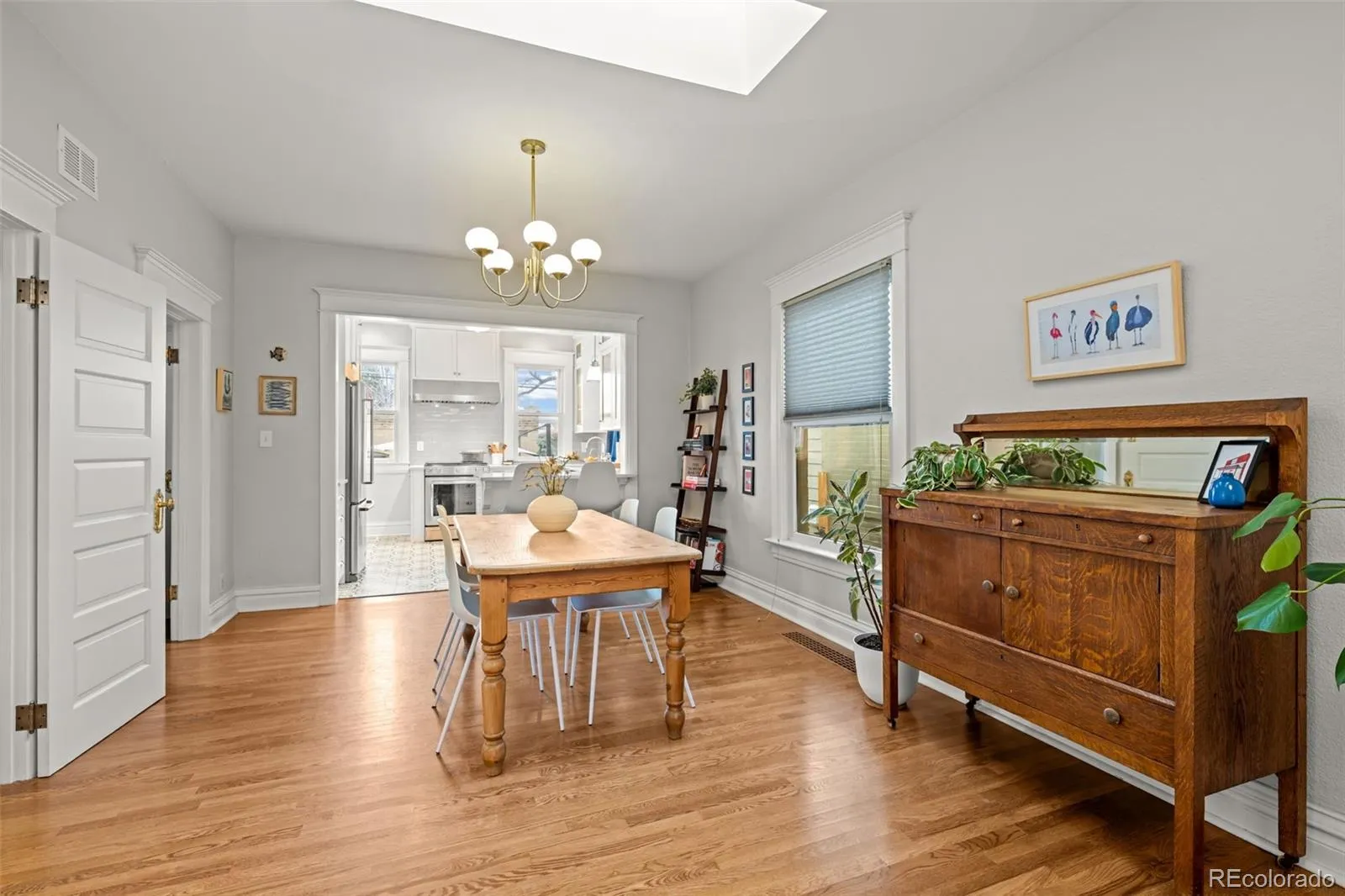 04062026215205 1600 11