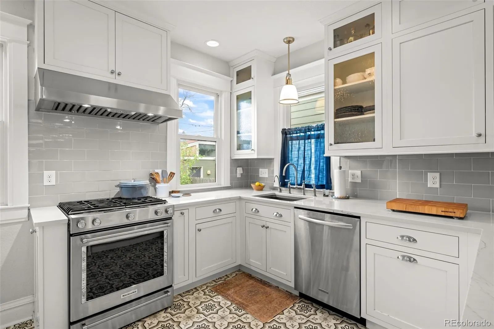 04062026215205 1600 19