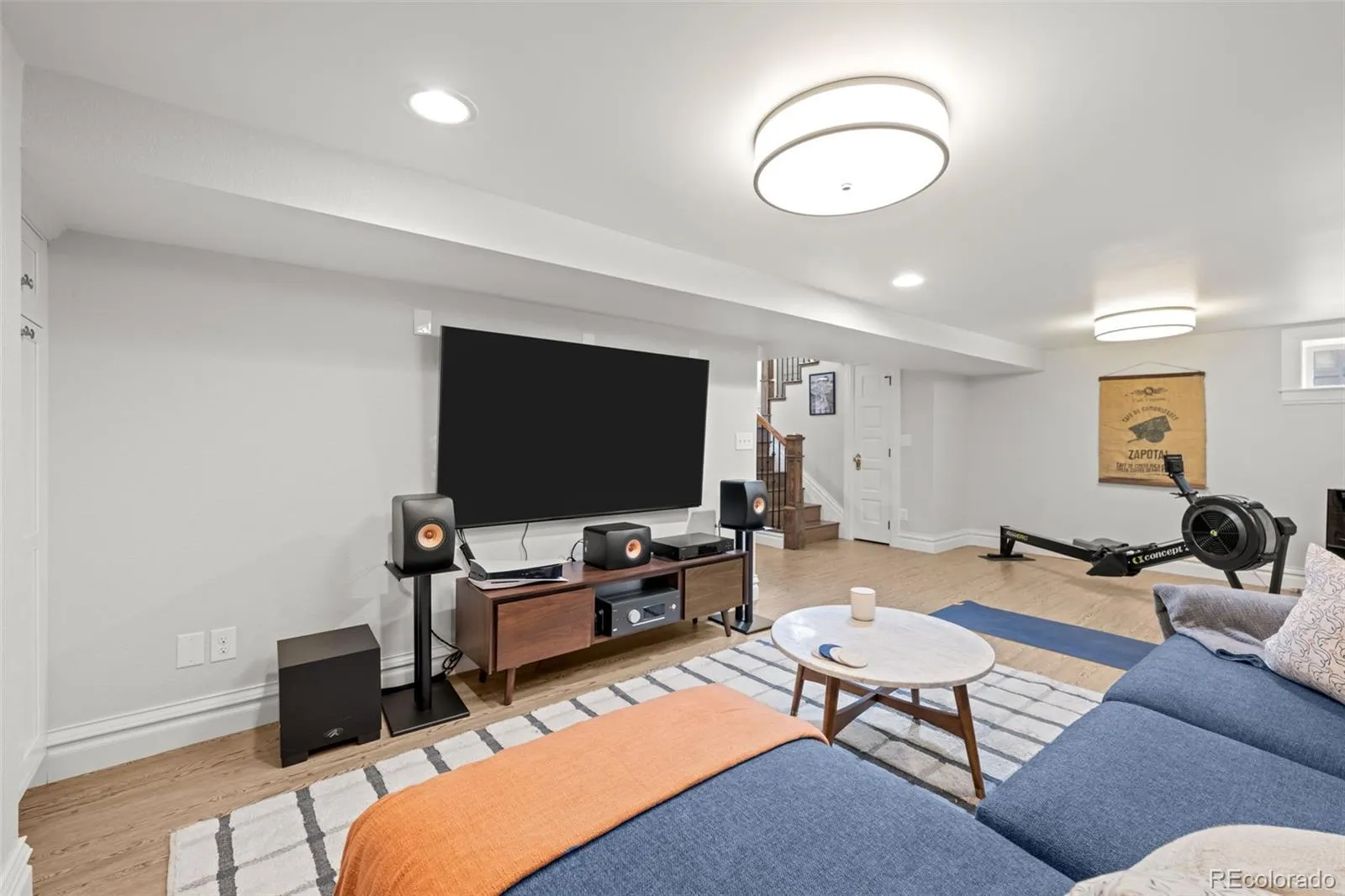 04062026215205 1600 35