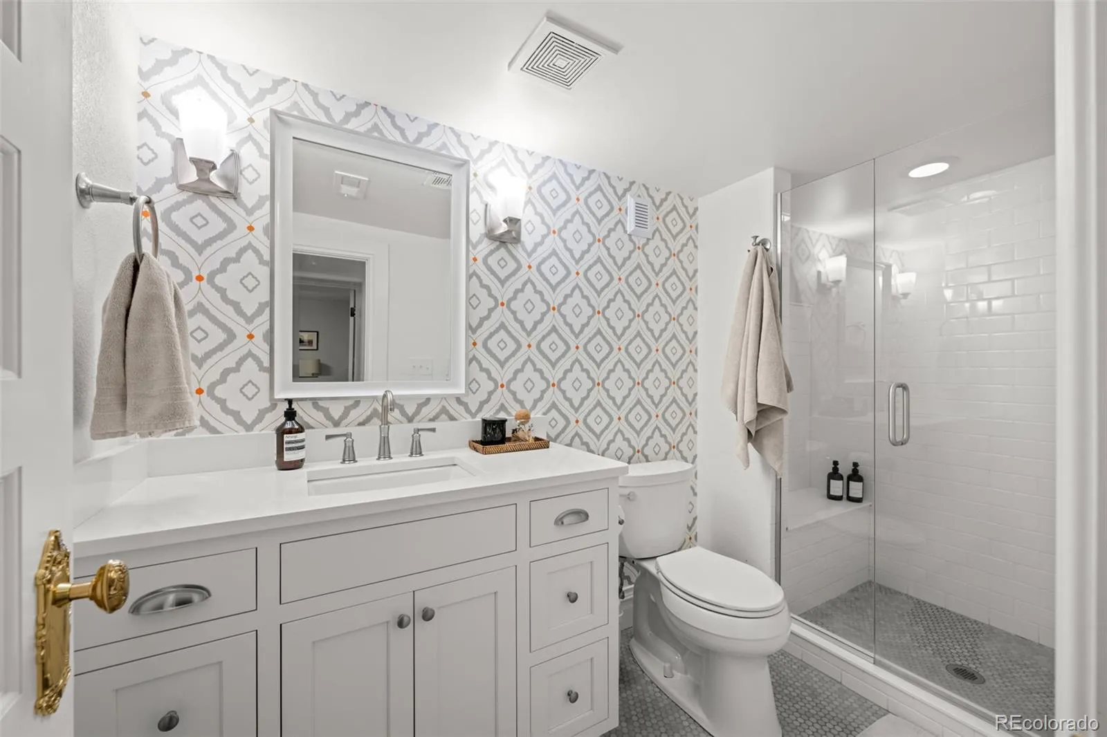 04062026215205 1600 39