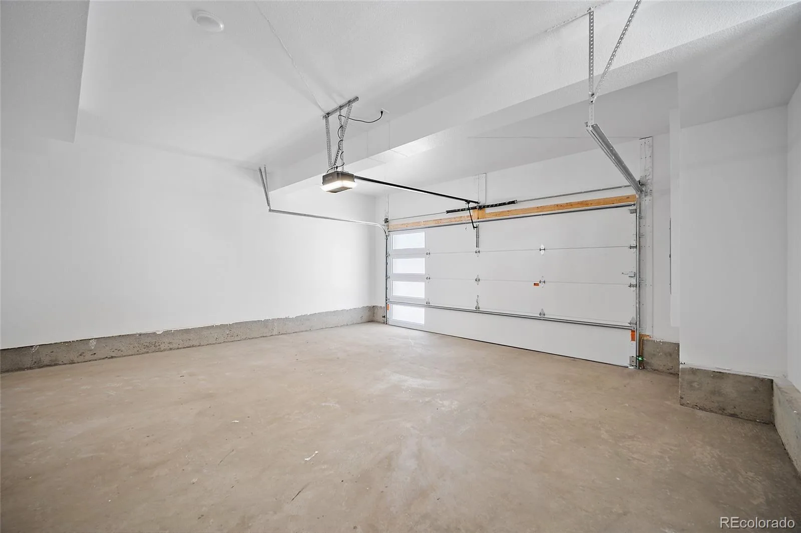 2060 S Holly Street #1 Denver CO 80222 | MLS #REC4133149 07172026181117 1600 27