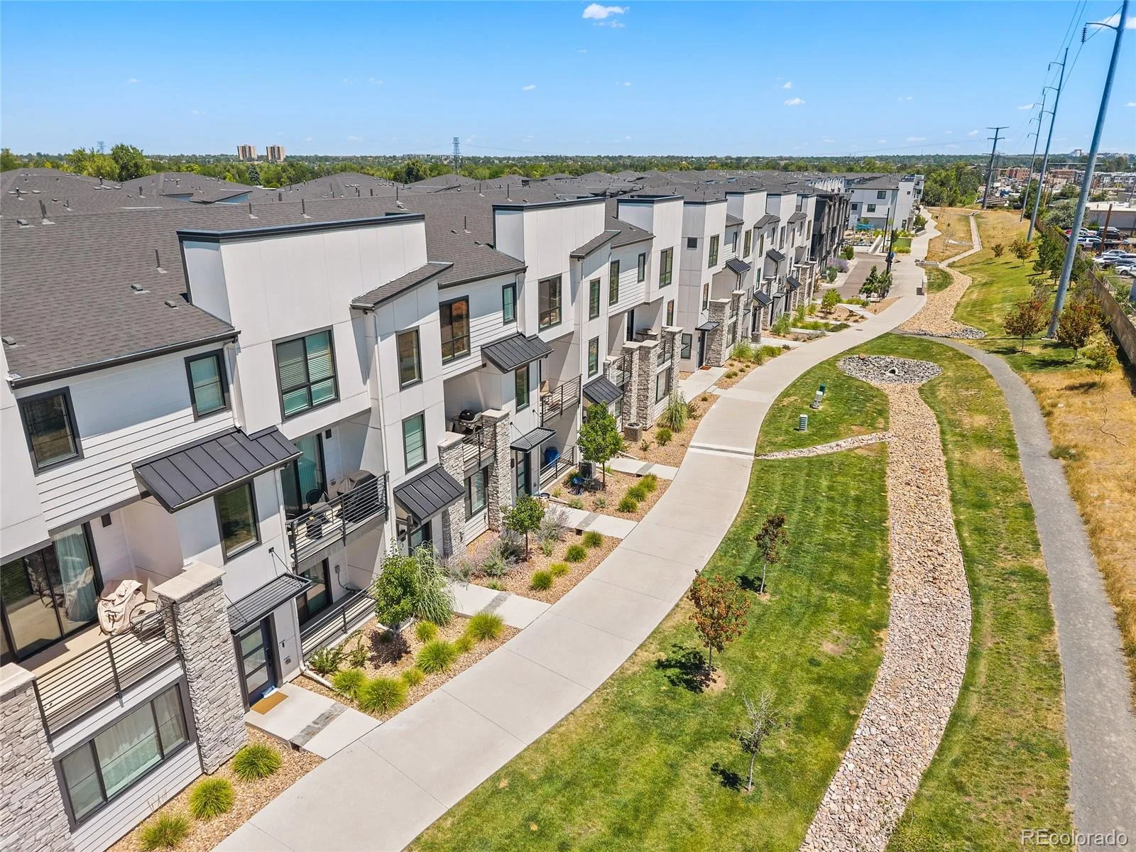 2060 S Holly Street #1 Denver CO 80222 | MLS #REC4133149 07172026181117 1600 31