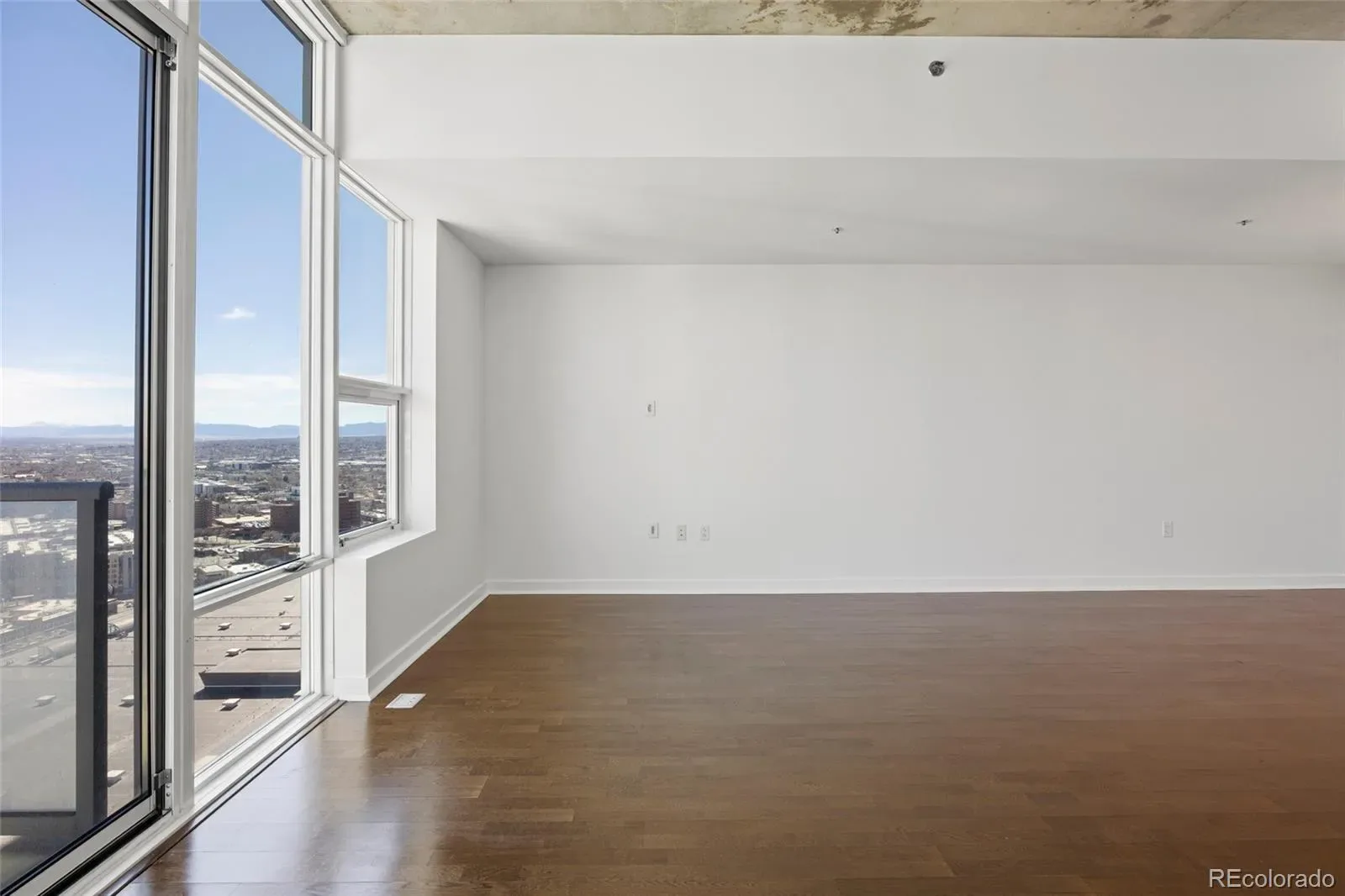 03202026165336 1600 16