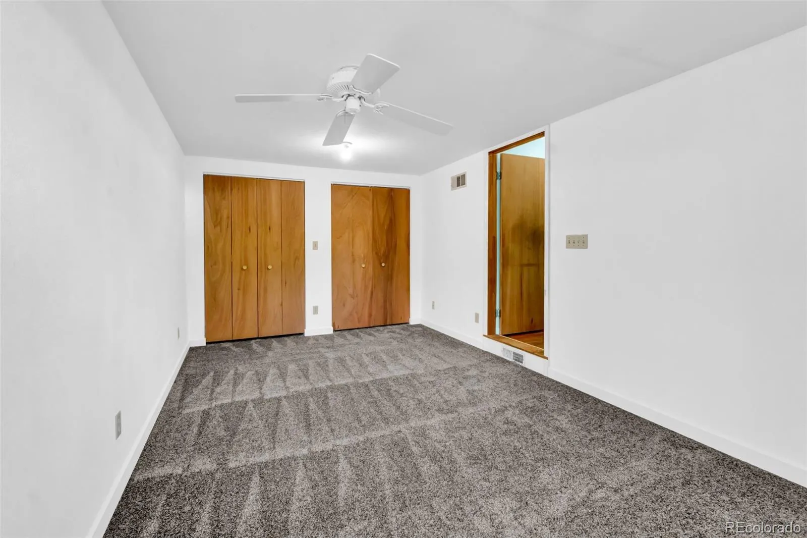 1201 Hanover Street Aurora CO 80010 MLS #REC4135169 04232026192452 1600 9
