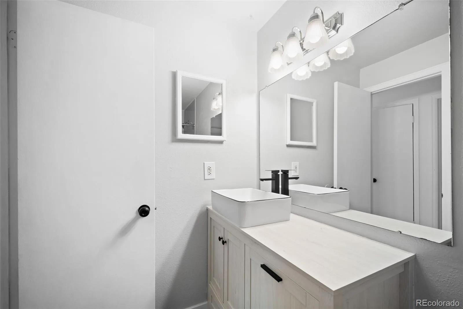 13375 W 69th Place Arvada CO 80004 | MLS #REC4140155 07202026185226 1600 24