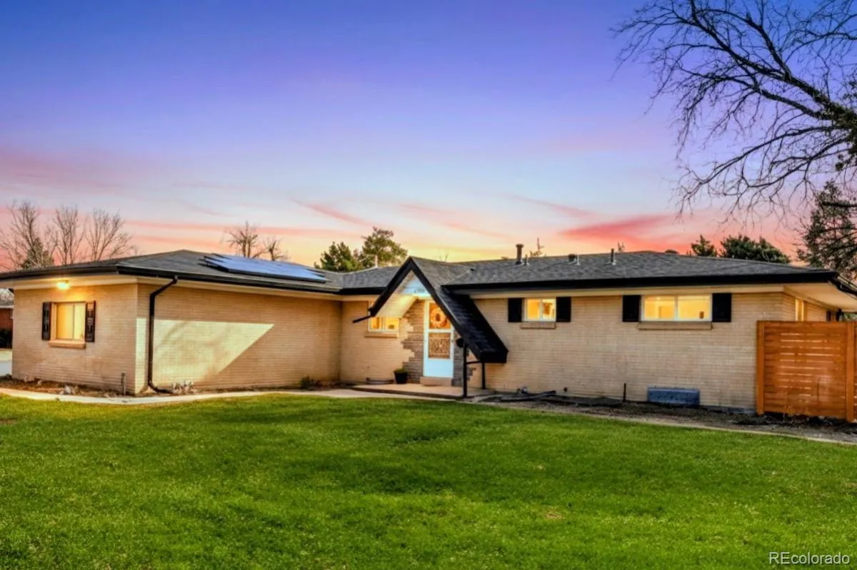 1880 S Monaco Parkway Denver CO 80224 MLS #REC4142503 05132026205517 1200 3
