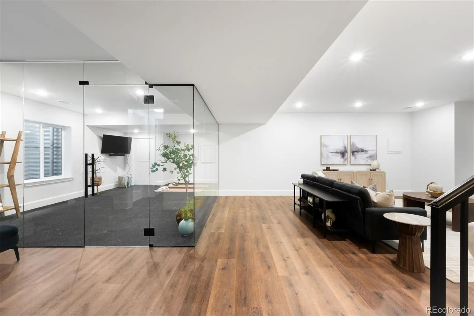 2218 S Clayton Street Denver CO 80210 | MLS #REC4145924 10132026194414 1600 25