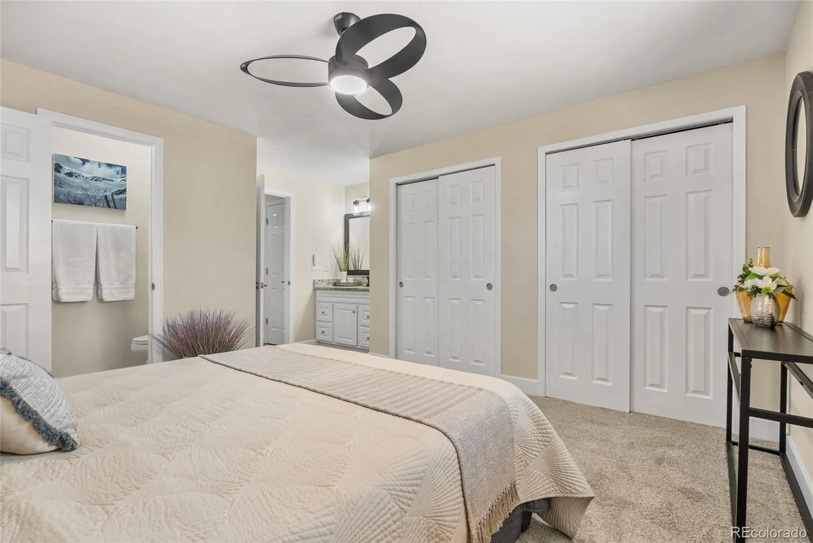 975 E 7th Avenue Broomfield CO 80020 MLS #REC4146574 05122026190956 1600 23