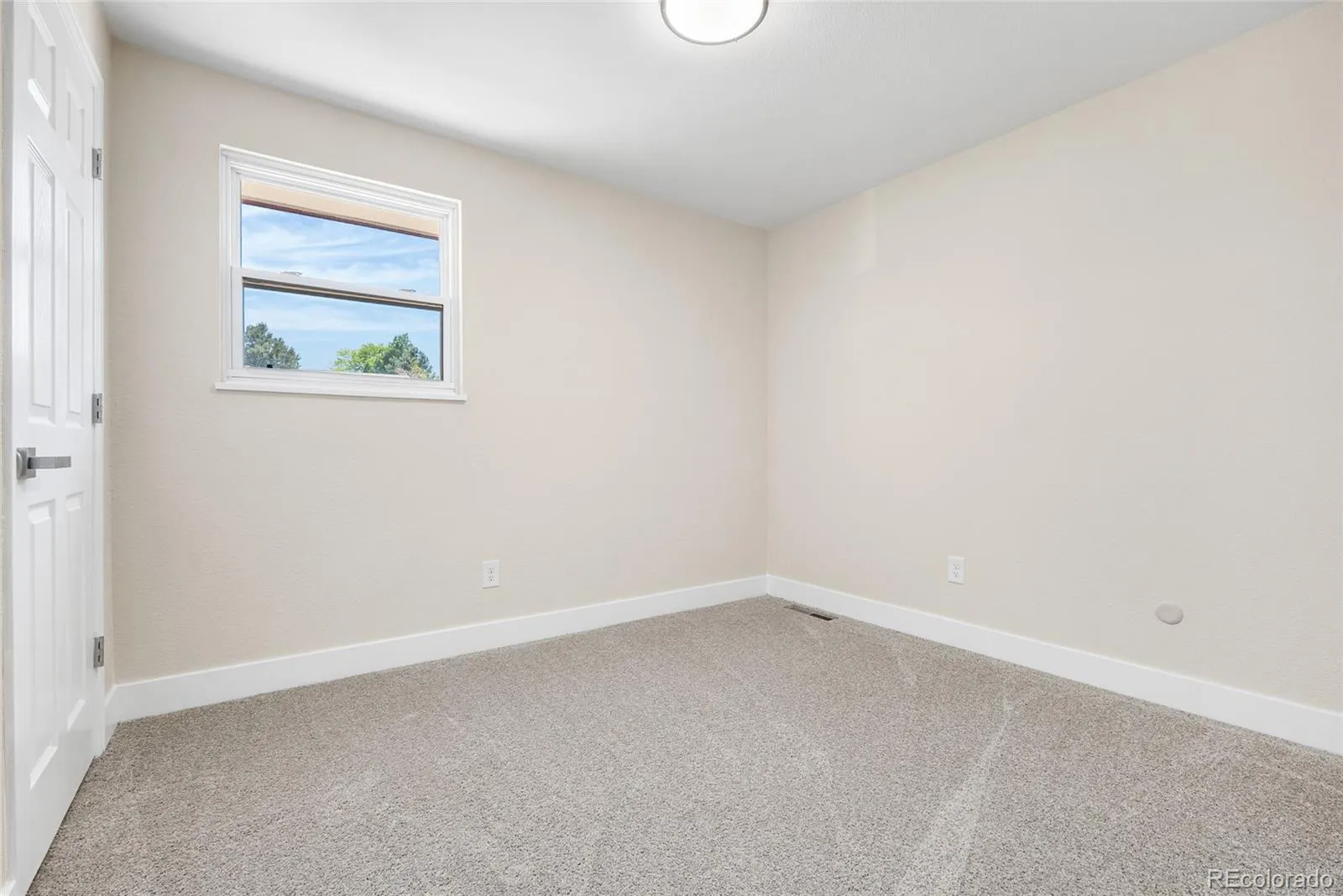 975 E 7th Avenue Broomfield CO 80020 MLS #REC4146574 05122026190956 1600 26