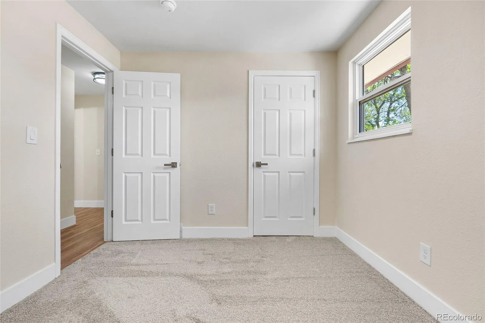 975 E 7th Avenue Broomfield CO 80020 MLS #REC4146574 05122026190956 1600 27