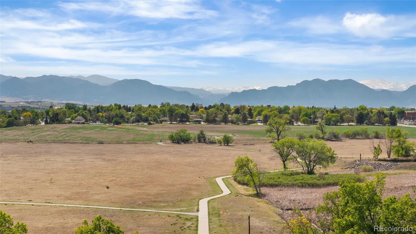 975 E 7th Avenue Broomfield CO 80020 MLS #REC4146574 05122026190956 1600 43