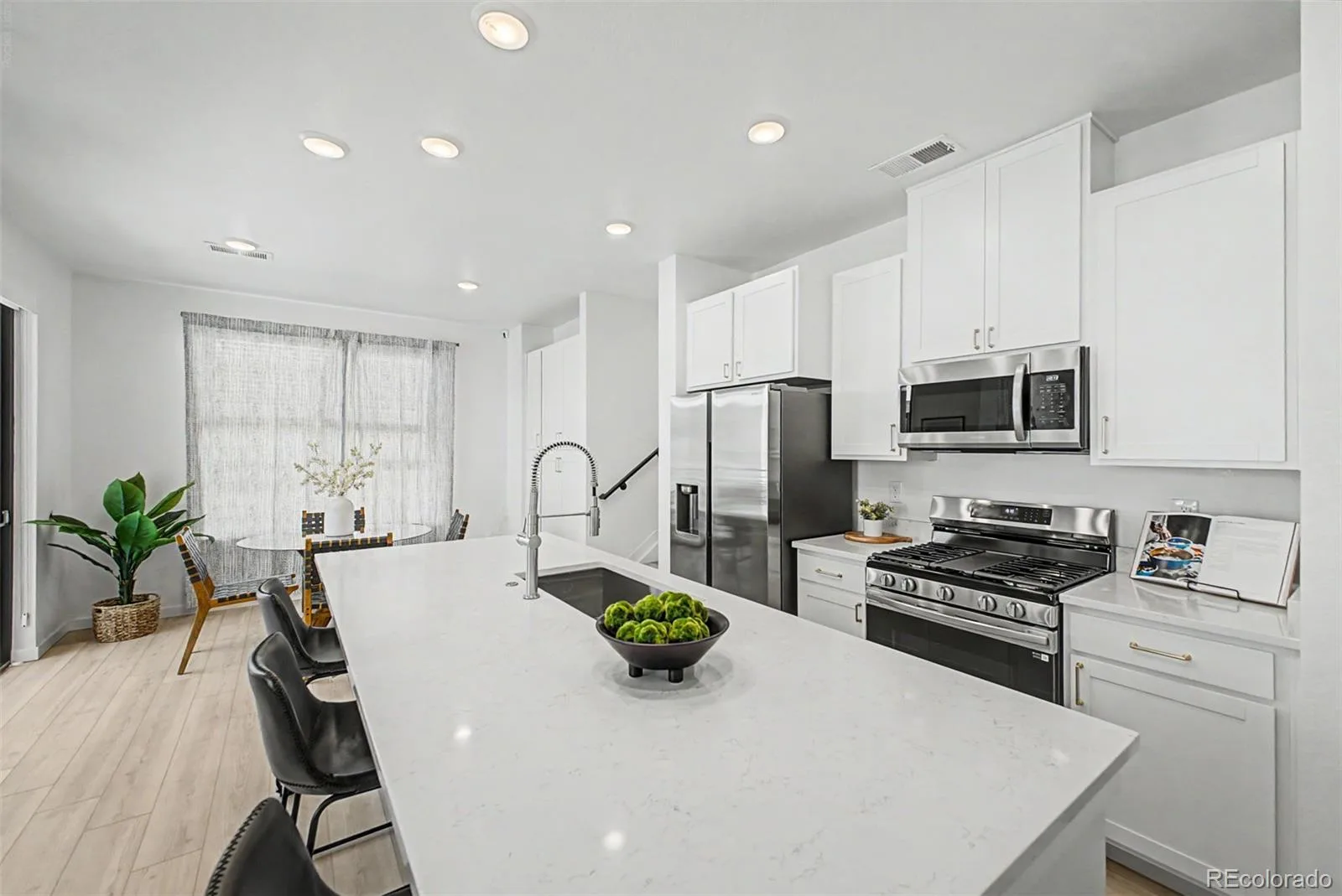 2046 S Holly Street #1 Denver CO 80222 MLS #REC4150798 07072026225751 1600 11