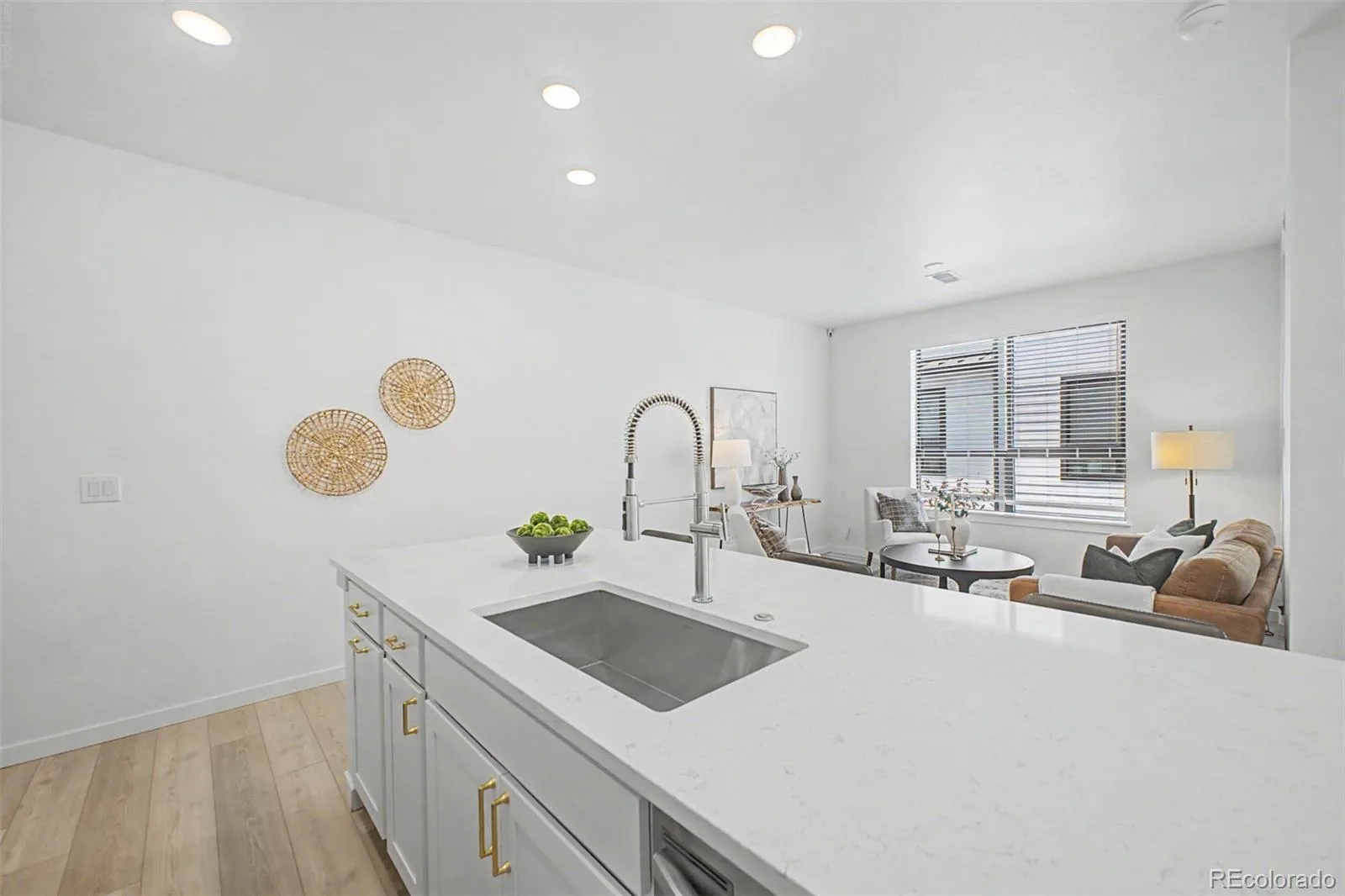 2046 S Holly Street #1 Denver CO 80222 MLS #REC4150798 07072026225751 1600 14