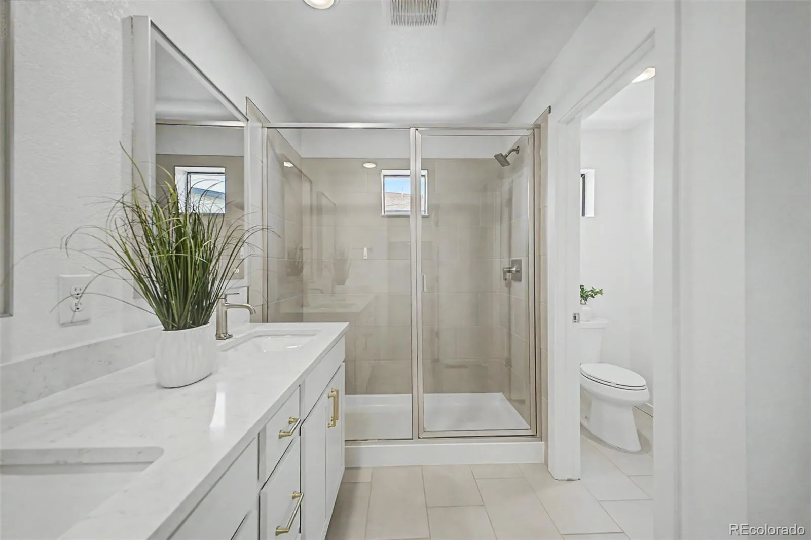 2046 S Holly Street #1 Denver CO 80222 MLS #REC4150798 07072026225751 1600 22