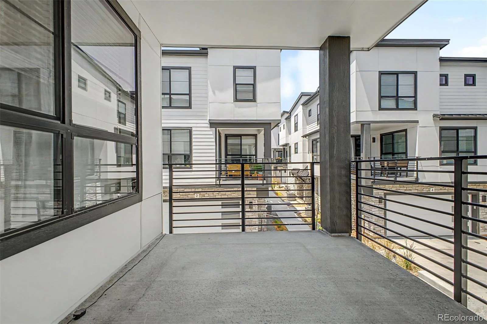 2046 S Holly Street #1 Denver CO 80222 MLS #REC4150798 07072026225751 1600 29