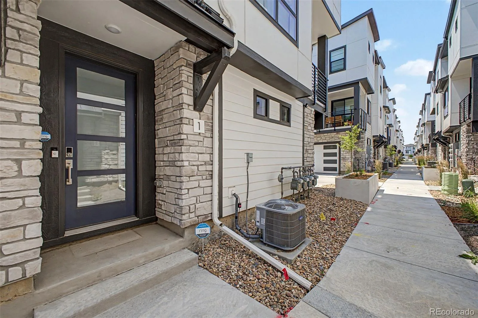 2046 S Holly Street #1 Denver CO 80222 MLS #REC4150798 07072026225751 1600 3