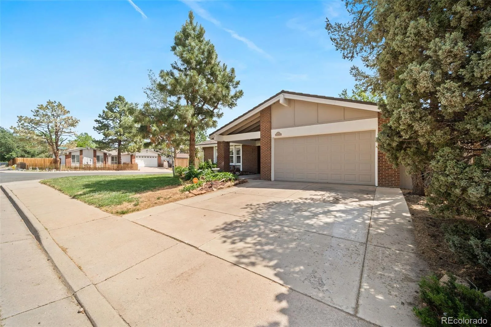 3702 S Mission Parkway Aurora CO 80013 MLS #REC4151391 06122026173920 1600 2