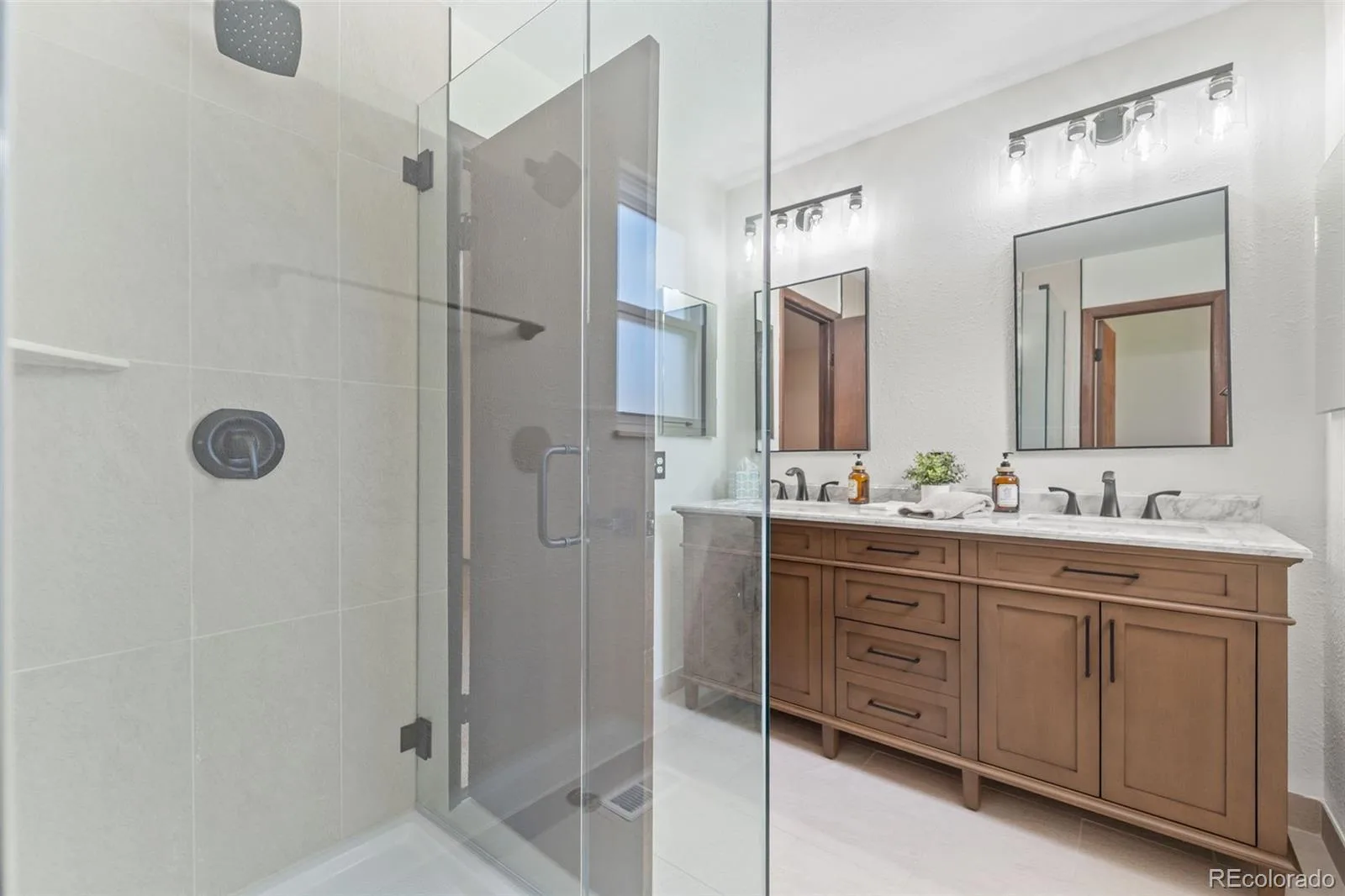 3702 S Mission Parkway Aurora CO 80013 MLS #REC4151391 06122026173920 1600 26