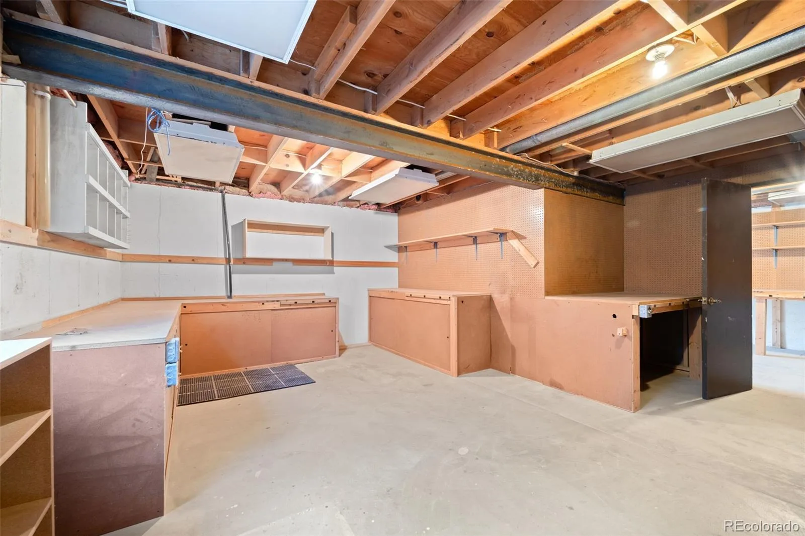3702 S Mission Parkway Aurora CO 80013 MLS #REC4151391 06122026173920 1600 37