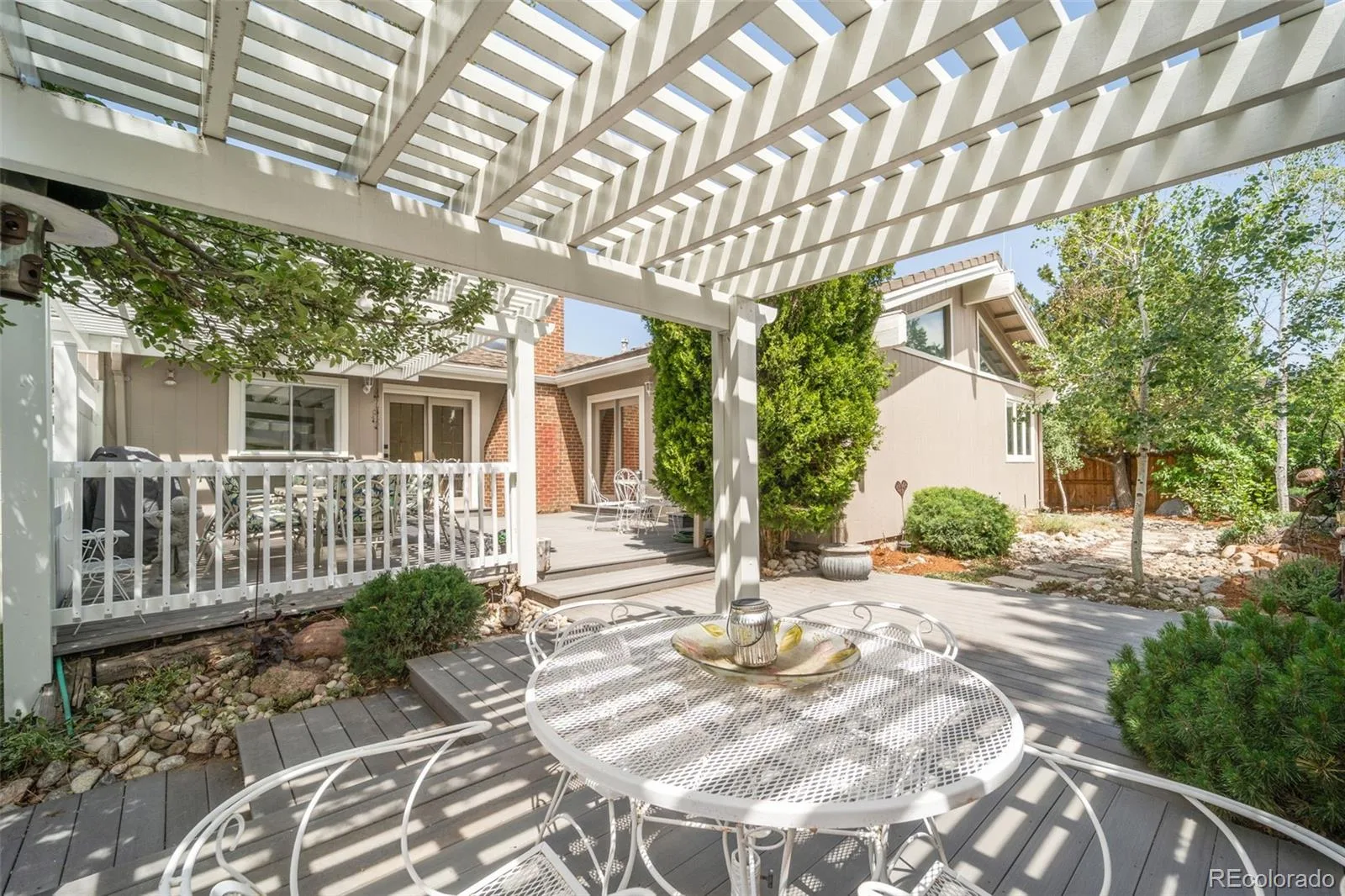 3702 S Mission Parkway Aurora CO 80013 MLS #REC4151391 06122026173920 1600 39